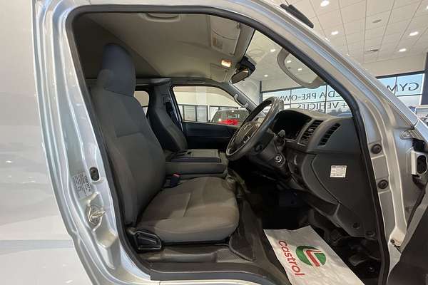 2017 Toyota Hiace TRH201R LWB