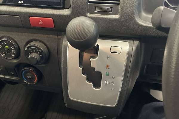 2017 Toyota Hiace TRH201R LWB