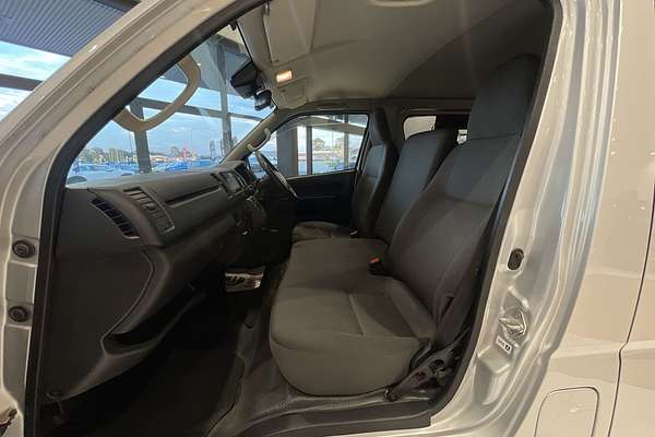 2017 Toyota Hiace TRH201R LWB