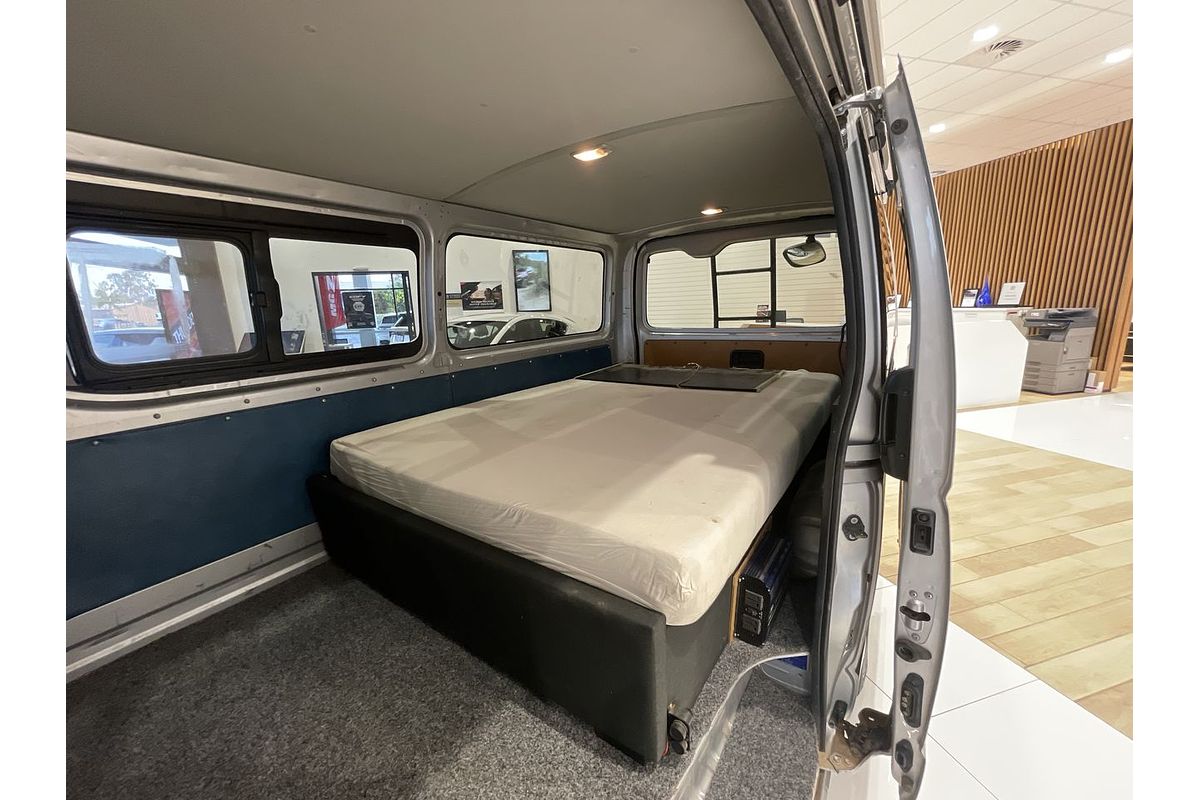 2017 Toyota Hiace TRH201R LWB