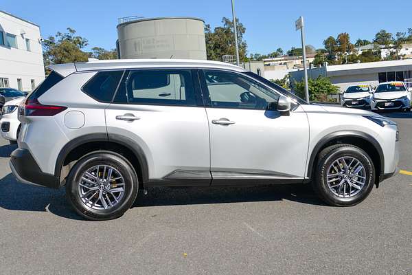 2024 Nissan X-TRAIL ST T33