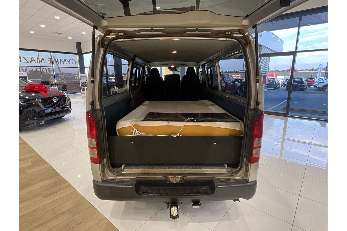 2017 Toyota Hiace TRH201R LWB