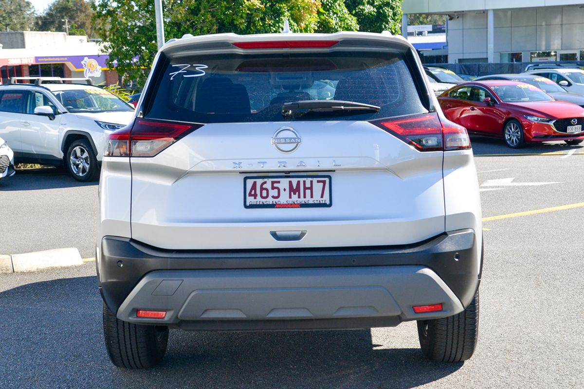 2024 Nissan X-TRAIL ST T33