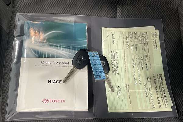 2017 Toyota Hiace TRH201R LWB