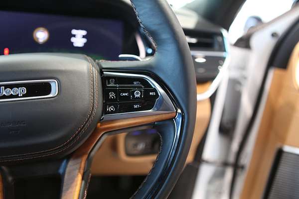2023 Jeep Grand Cherokee Summit Reserve 4xe WL