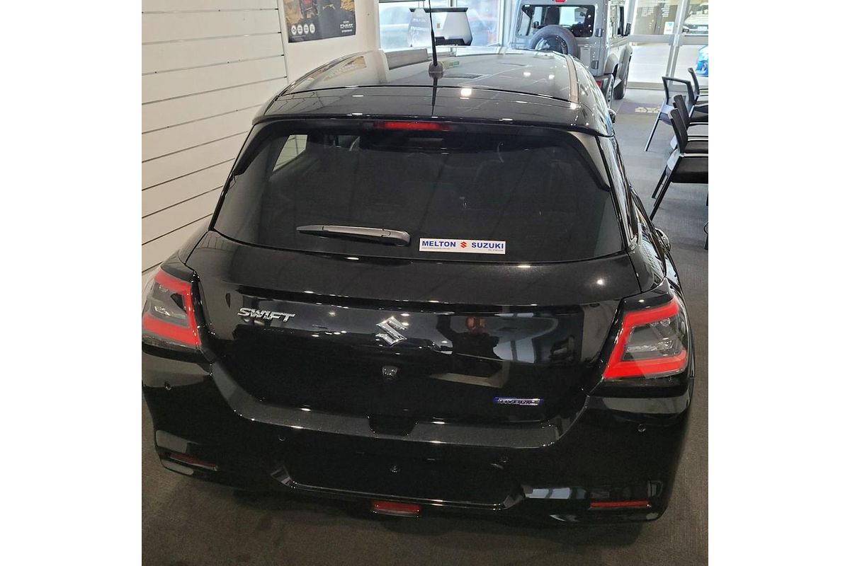 2025 Suzuki Swift Hybrid GLX UZ