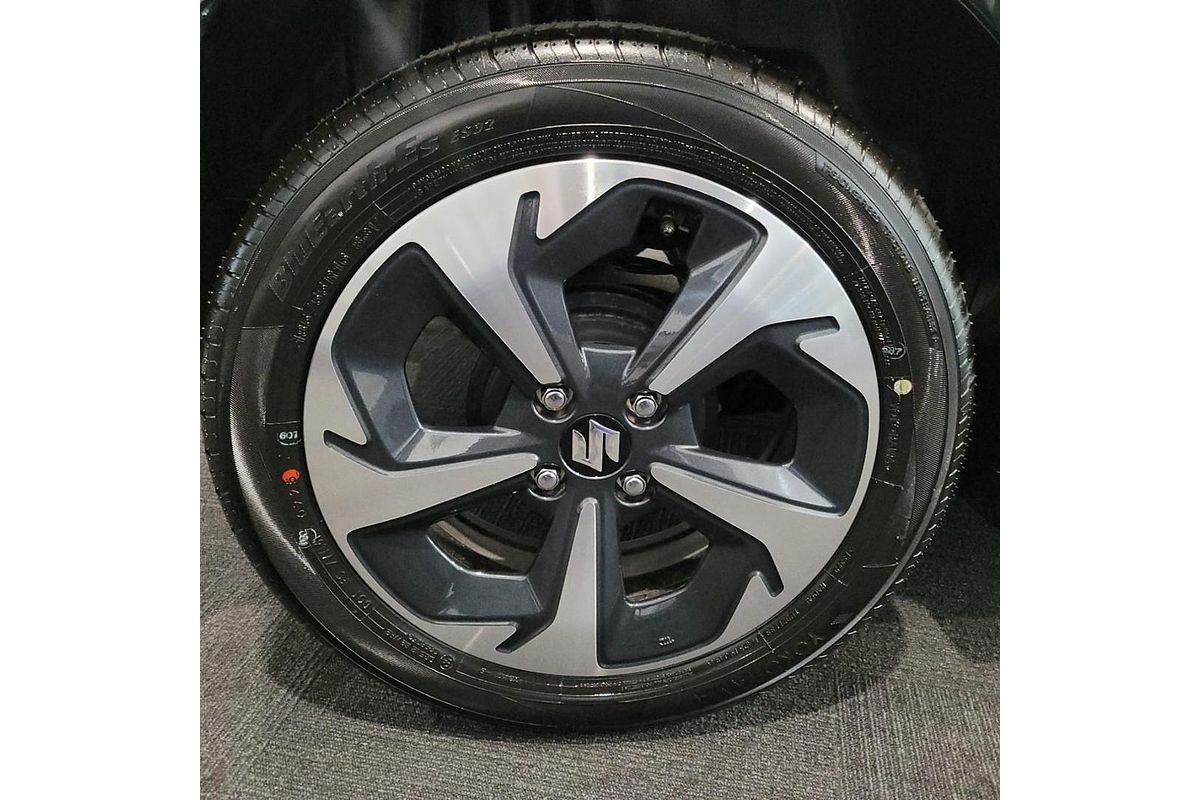 2025 Suzuki Swift Hybrid GLX UZ