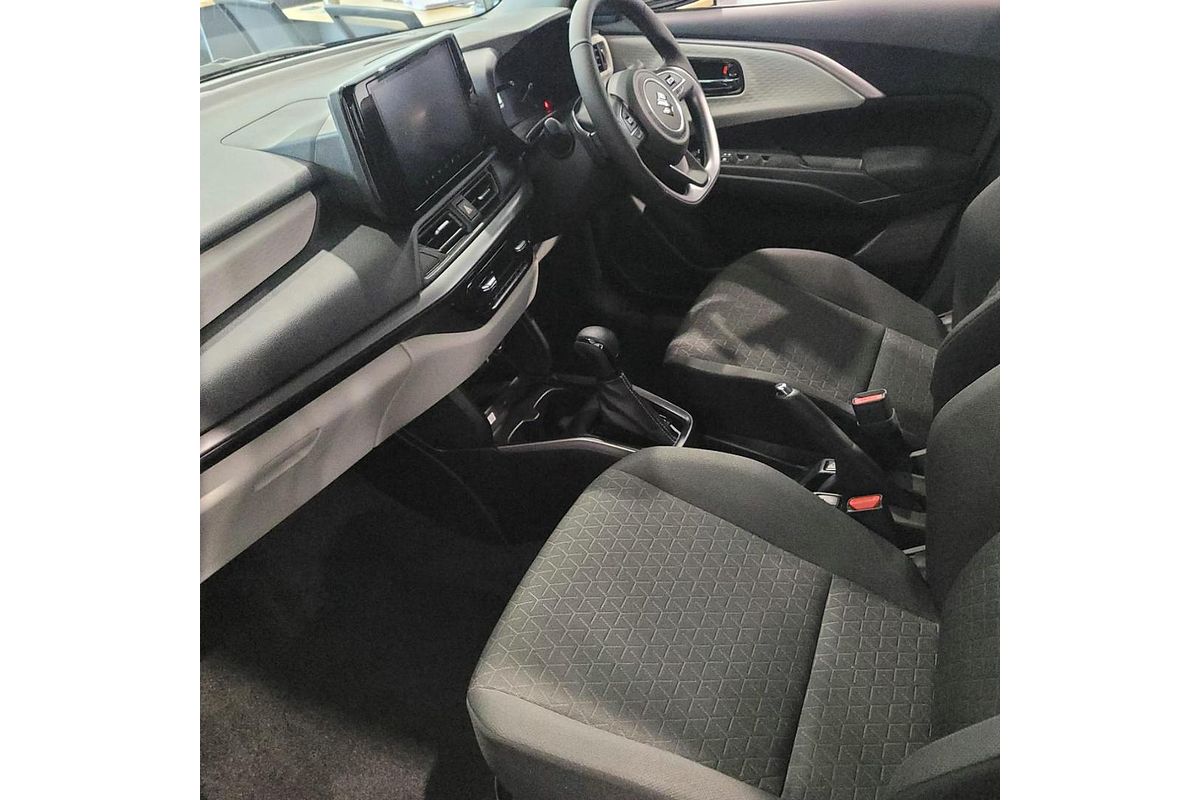 2025 Suzuki Swift Hybrid GLX UZ