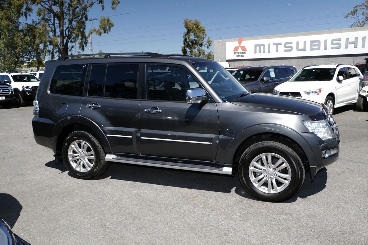 2018 Mitsubishi Pajero Exceed NX