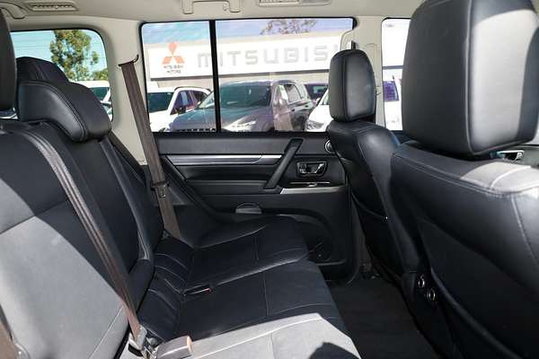 2018 Mitsubishi Pajero Exceed NX