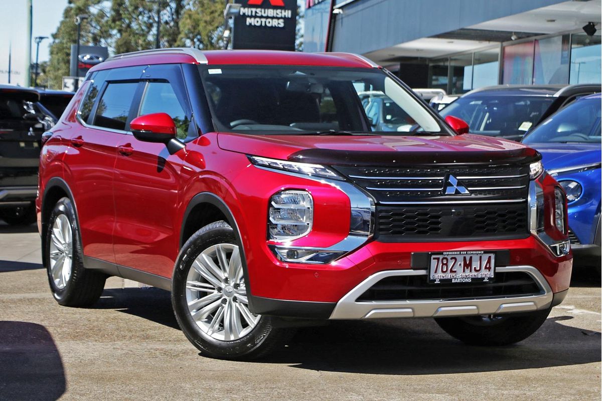 2024 Mitsubishi Outlander LS ZM