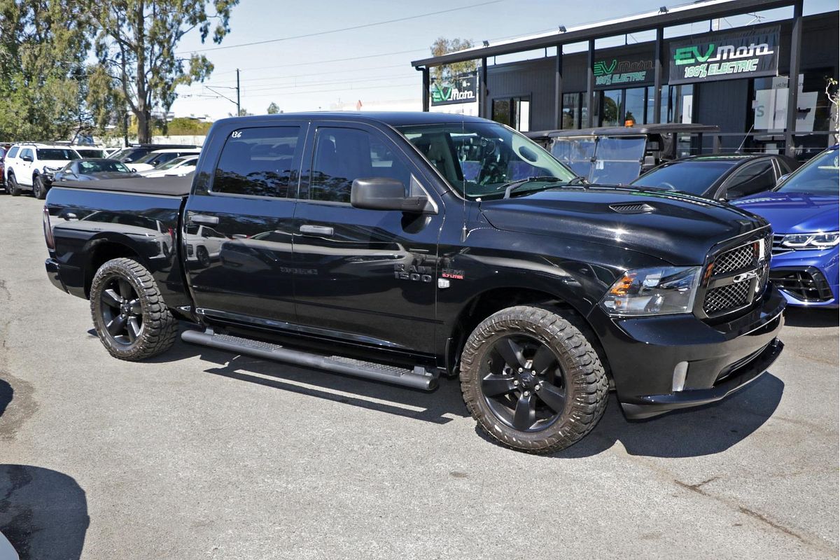 2022 RAM 1500 Express DS 4X4 SWB
