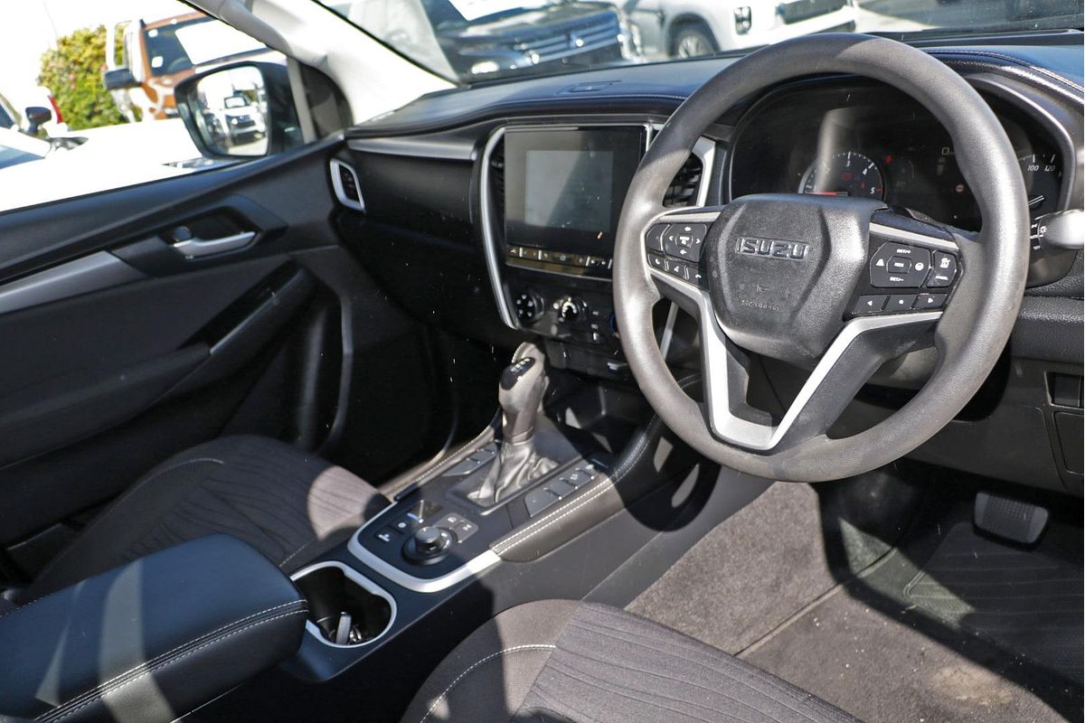 2021 Isuzu MU-X LS-M