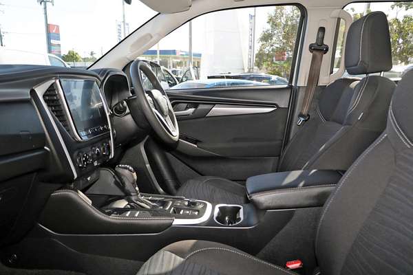 2021 Isuzu MU-X LS-M