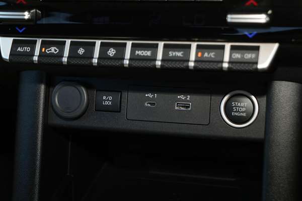 2024 Mitsubishi Triton GLS MV 4X4