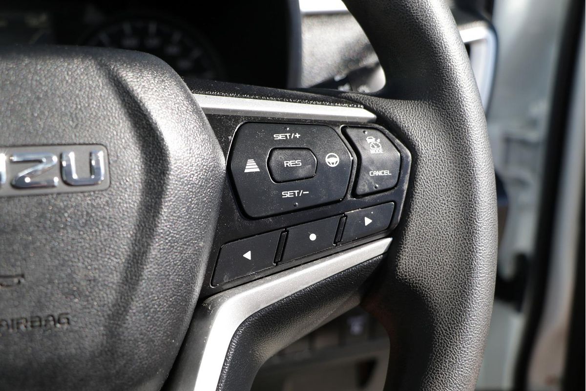 2021 Isuzu MU-X LS-M