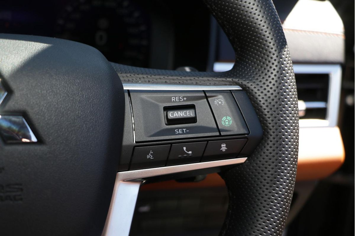 2024 Mitsubishi Outlander Exceed Tourer ZM