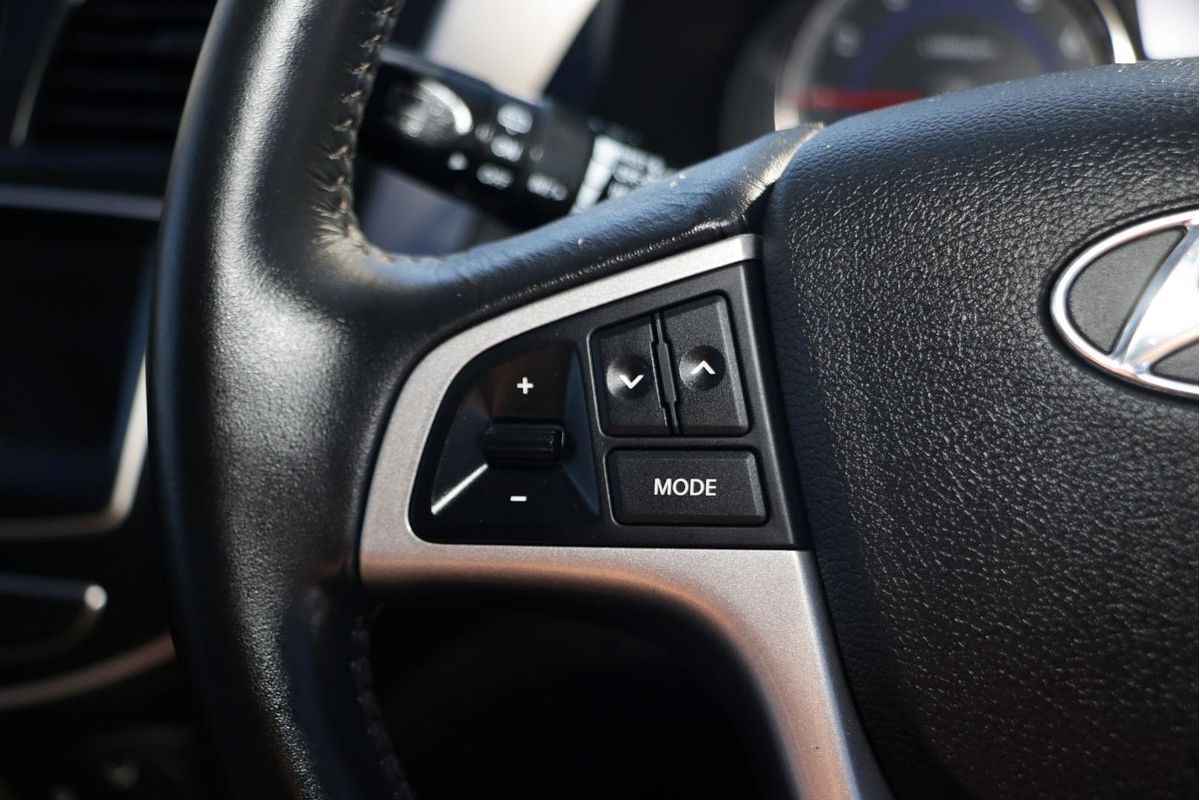 2018 Hyundai Accent Sport RB6