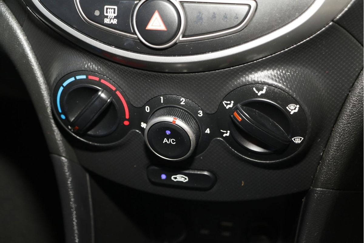 2018 Hyundai Accent Sport RB6