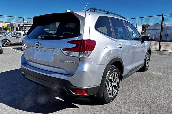 2023 Subaru Forester 2.5i S5