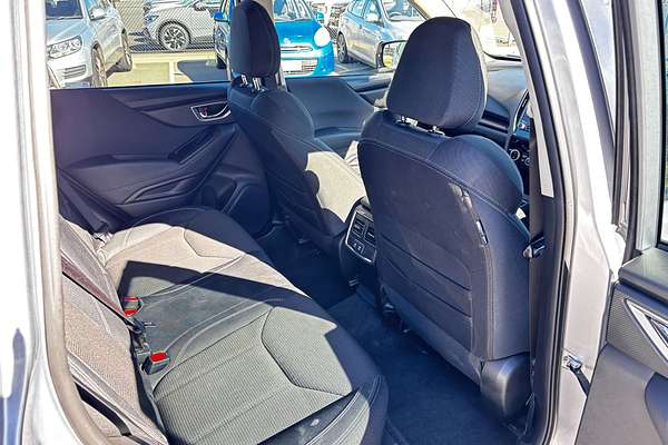 2023 Subaru Forester 2.5i S5