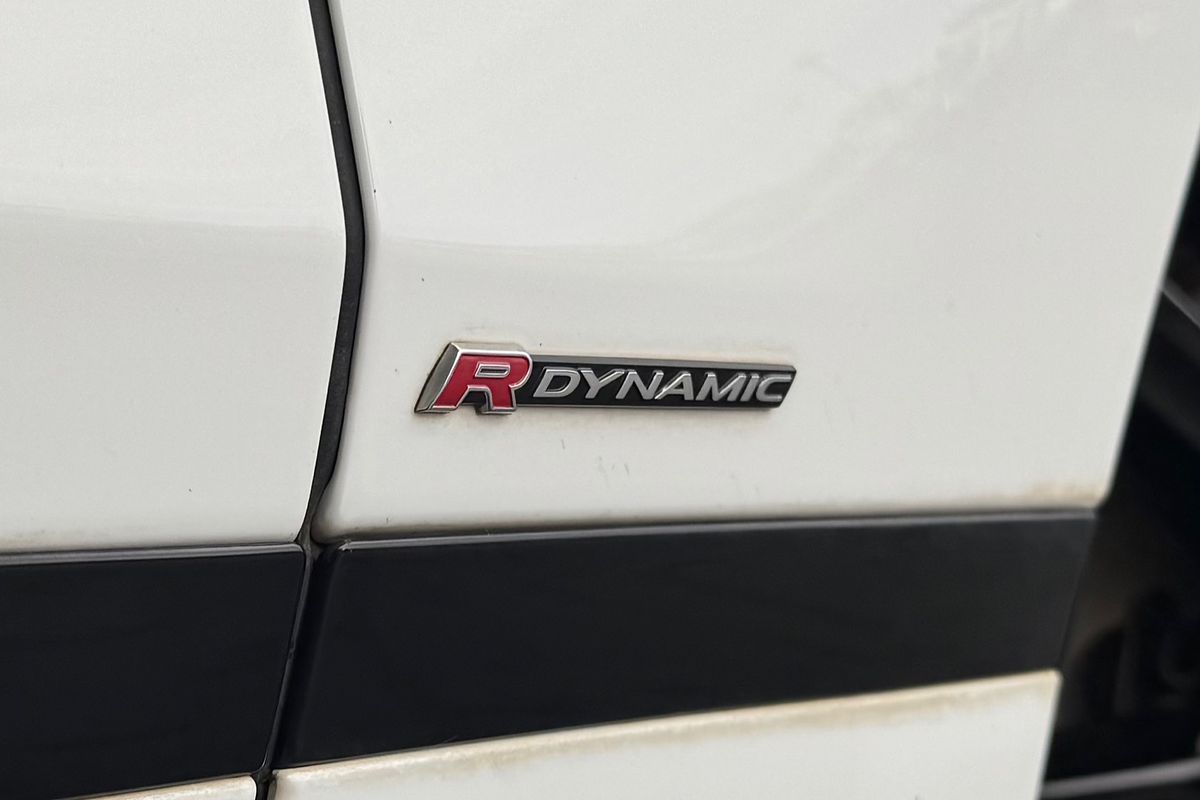 2020 Land Rover Range Rover Velar P250 R-Dynamic S L560