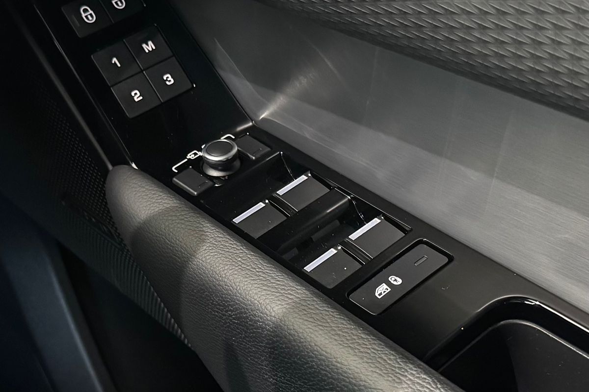 2020 Land Rover Range Rover Velar P250 R-Dynamic S L560