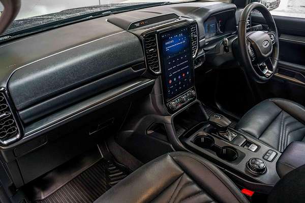 2025 Ford Everest Trend 2.0L