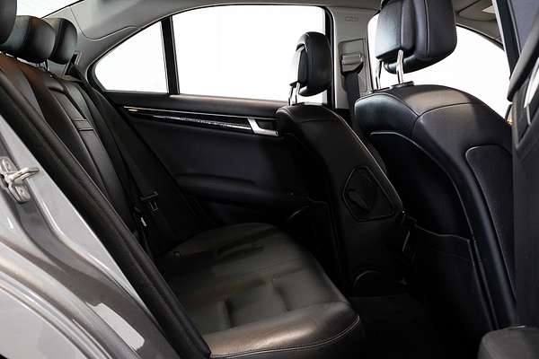 2012 Mercedes-Benz C-Class C250 BlueEFFICIENCY Avantgarde W204