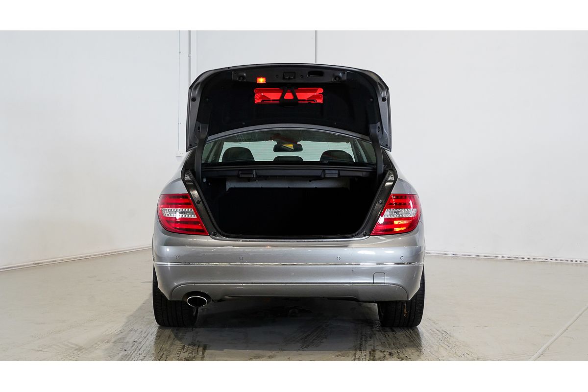 2012 Mercedes-Benz C-Class C250 BlueEFFICIENCY Avantgarde W204