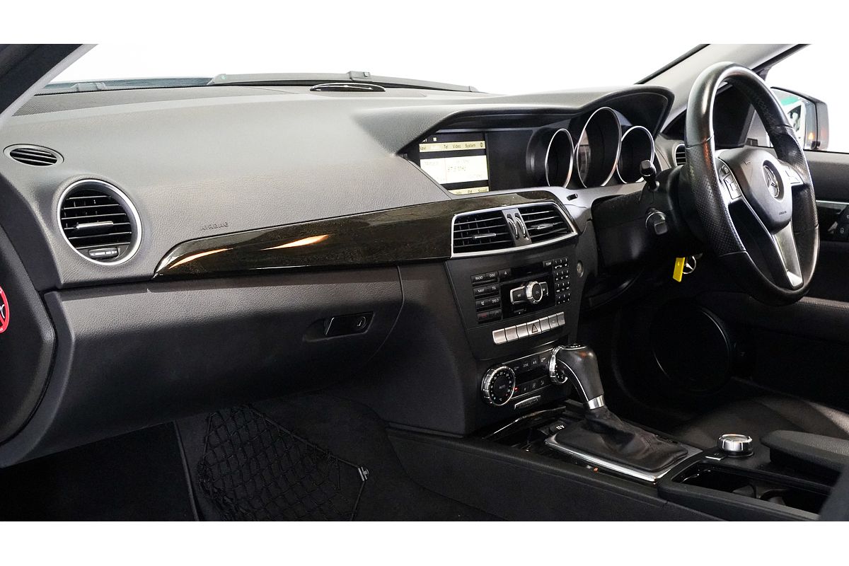 2012 Mercedes-Benz C-Class C250 BlueEFFICIENCY Avantgarde W204