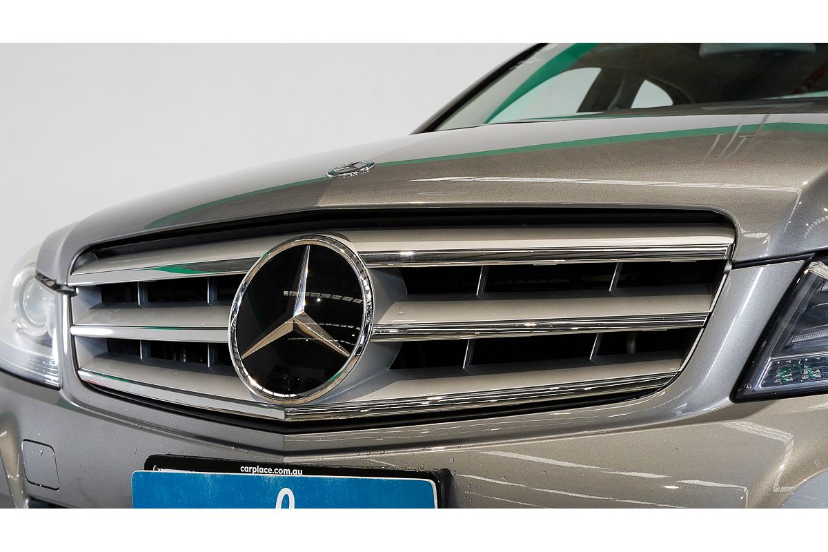 2012 Mercedes-Benz C-Class C250 BlueEFFICIENCY Avantgarde W204