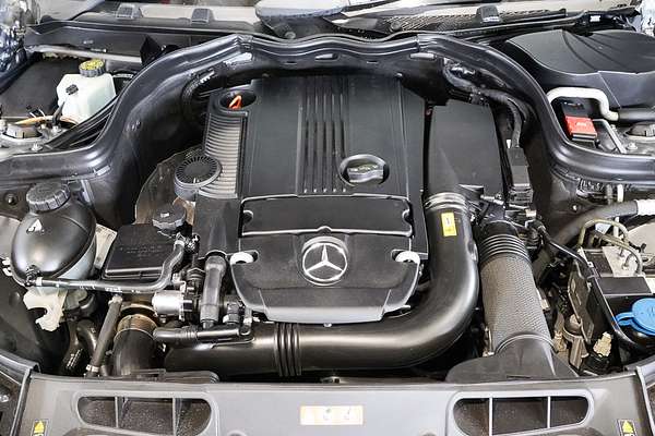 2012 Mercedes-Benz C-Class C250 BlueEFFICIENCY Avantgarde W204