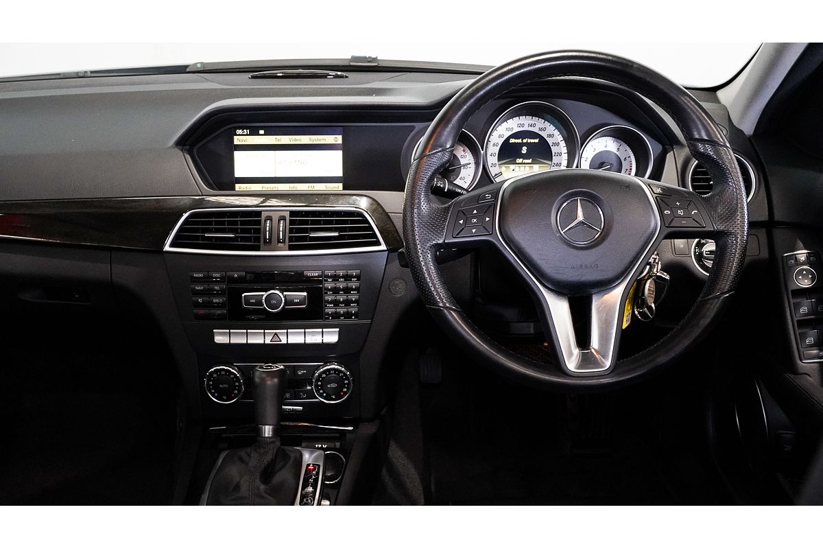 2012 Mercedes-Benz C-Class C250 BlueEFFICIENCY Avantgarde W204