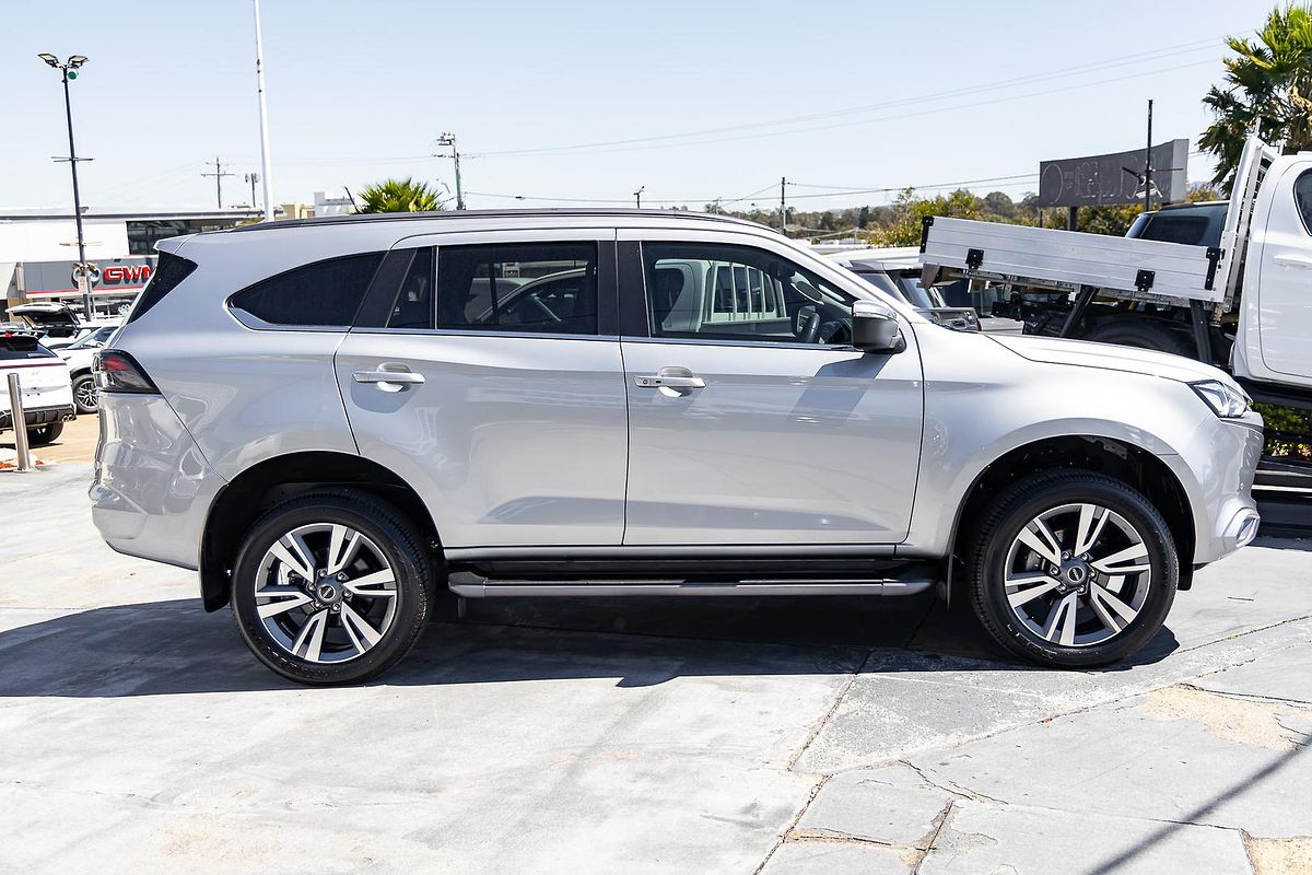 2023 Isuzu MU-X LS-T