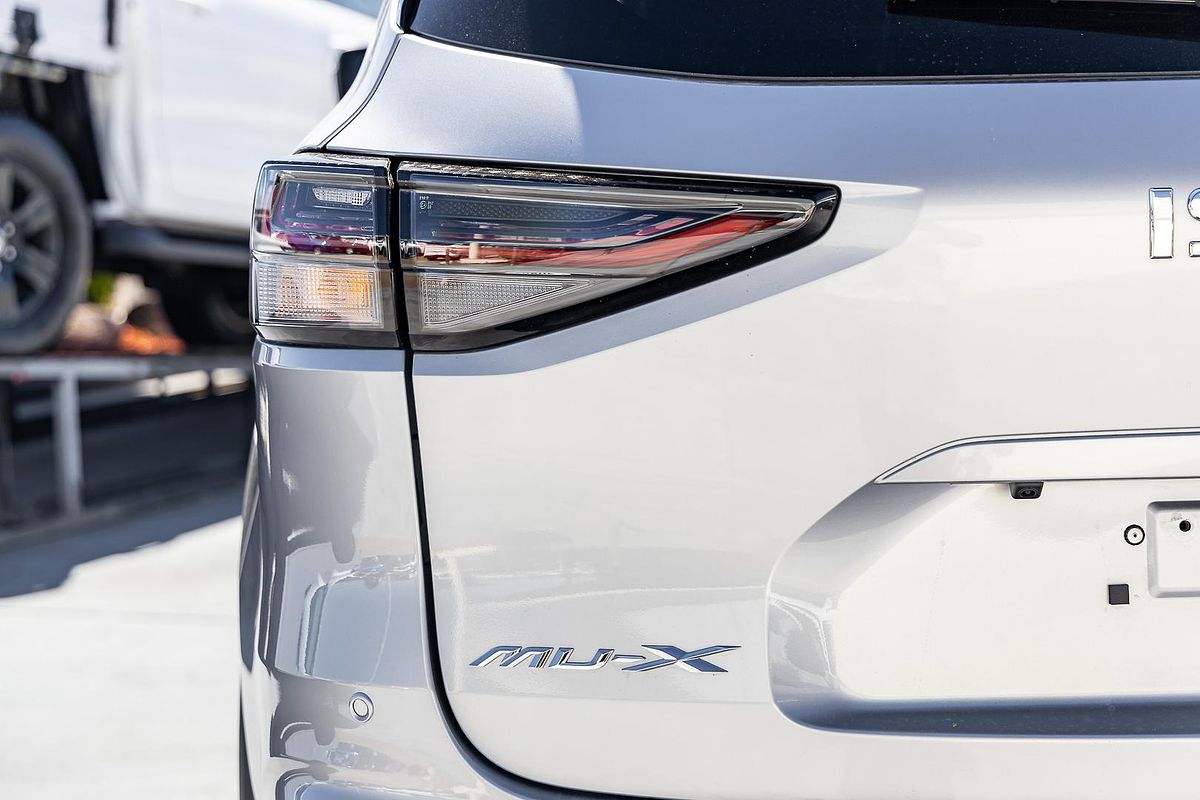 2023 Isuzu MU-X LS-T