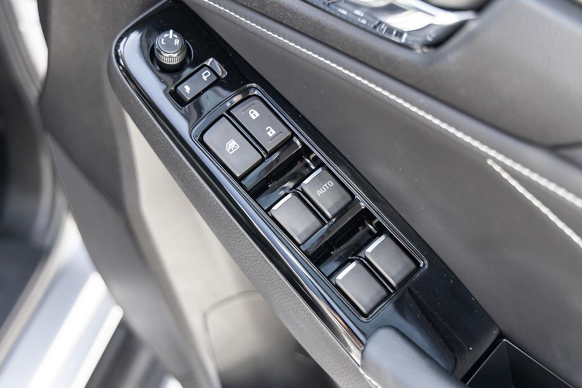 2023 Isuzu MU-X LS-T