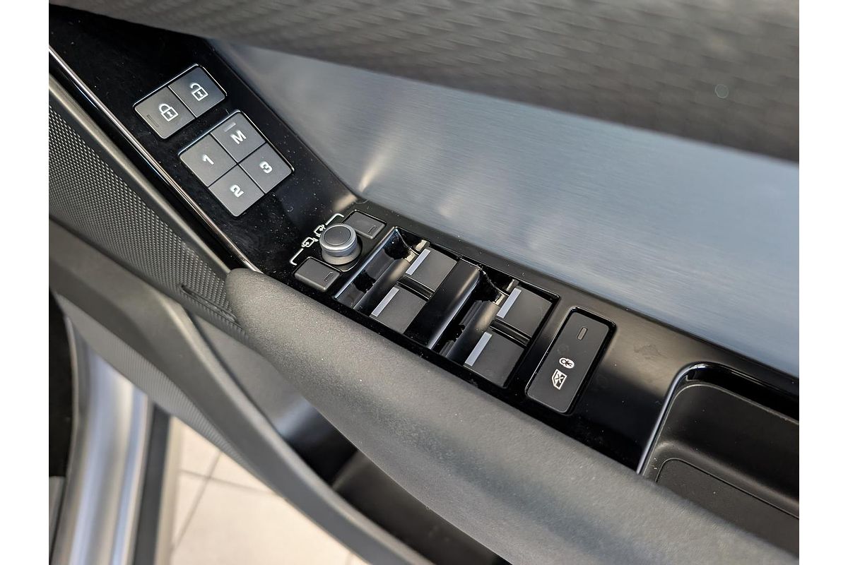 2022 Land Rover Range Rover Velar P250 R-Dynamic S L560