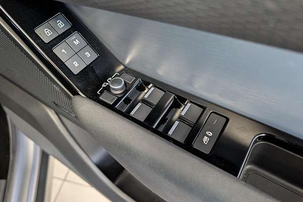 2022 Land Rover Range Rover Velar P250 R-Dynamic S L560