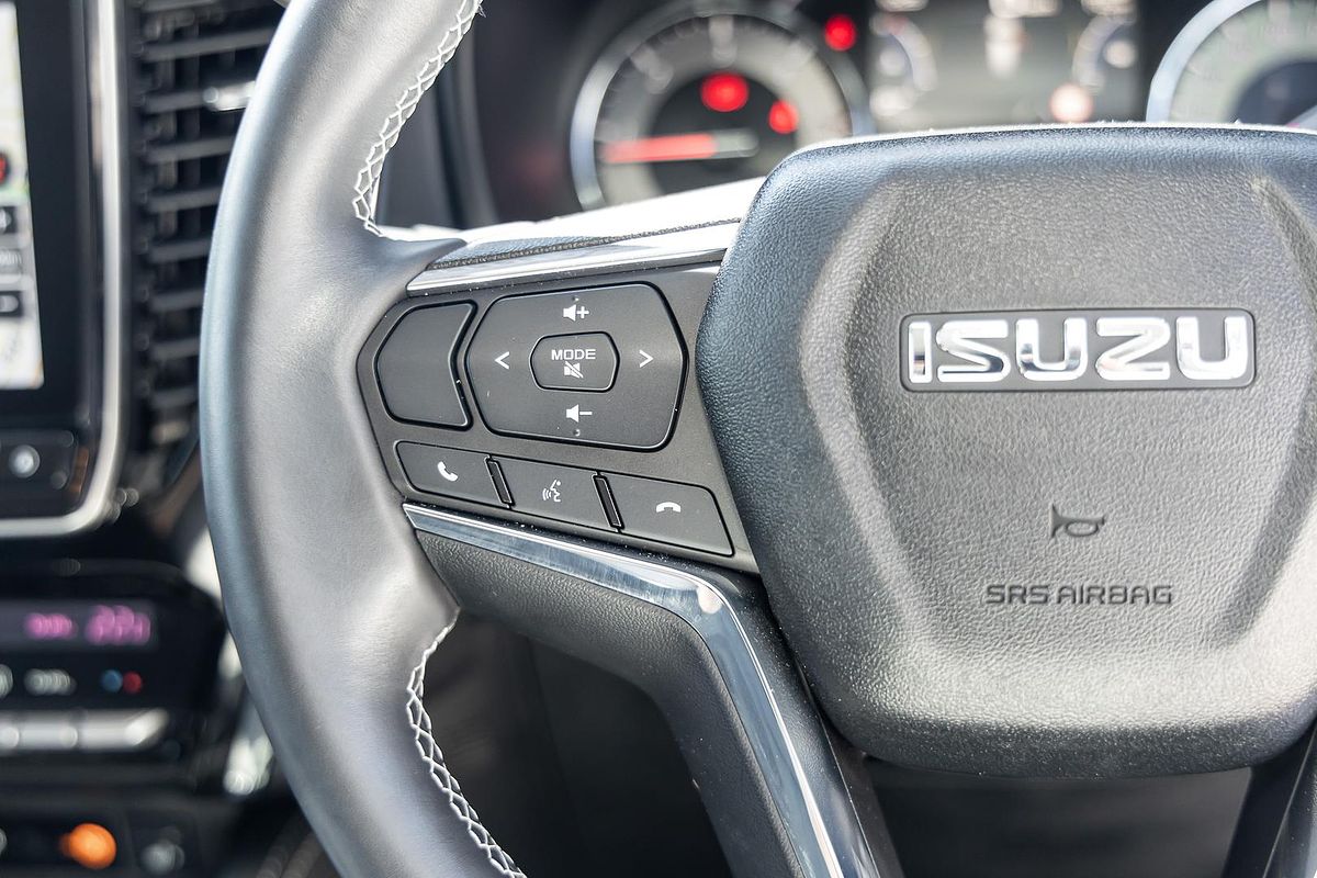 2023 Isuzu MU-X LS-T