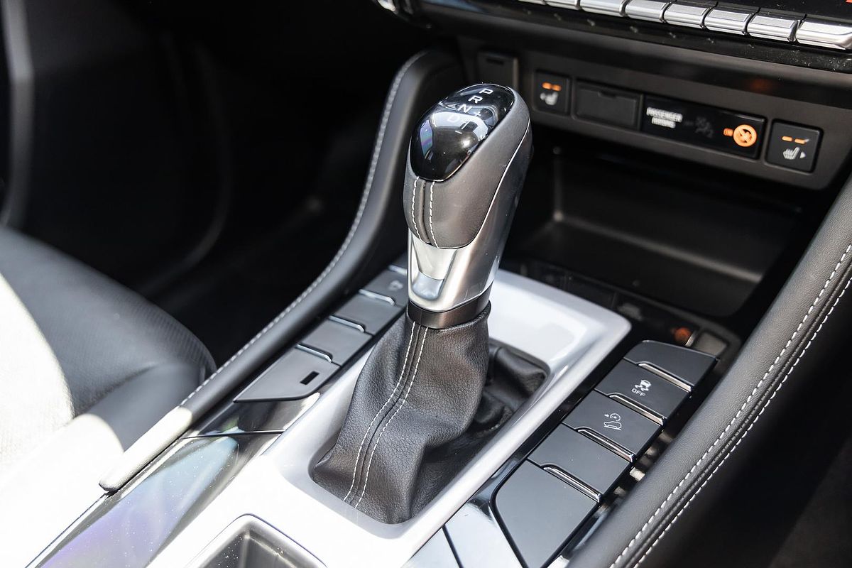 2023 Isuzu MU-X LS-T