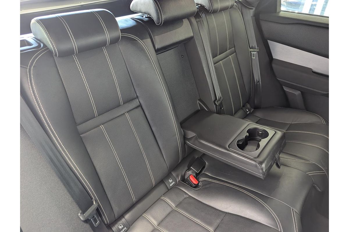 2022 Land Rover Range Rover Velar P250 R-Dynamic S L560