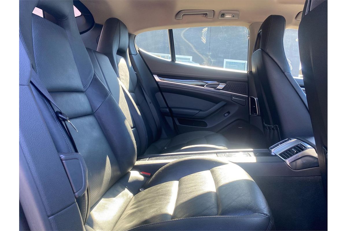 2013 Porsche Panamera 970