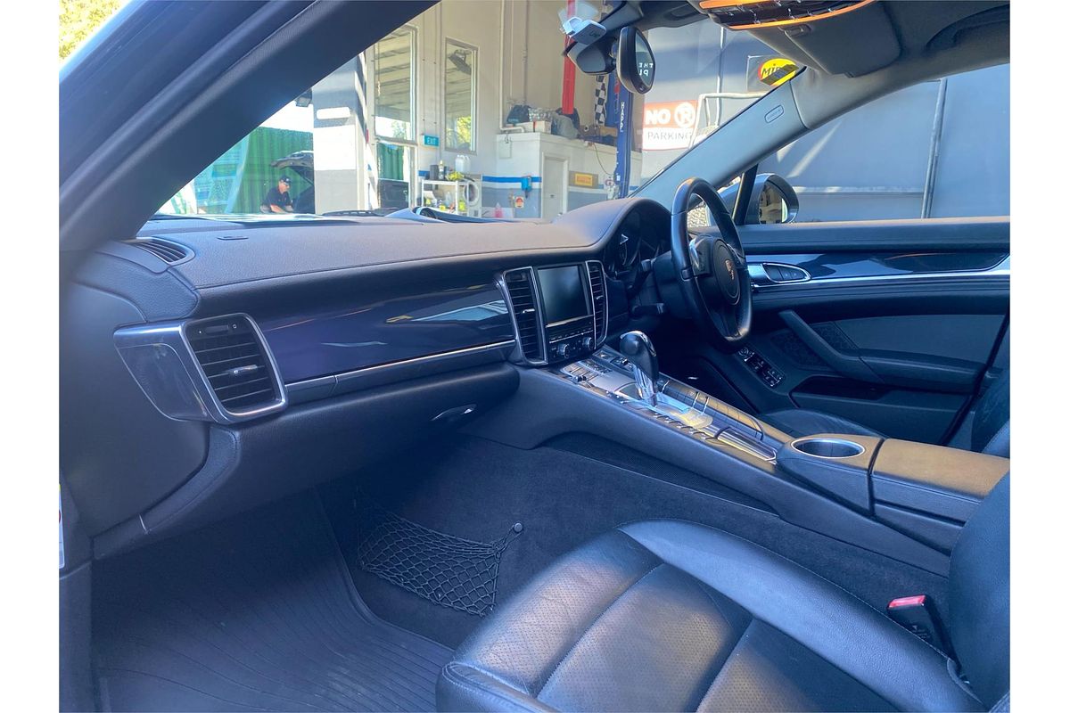 2013 Porsche Panamera 970