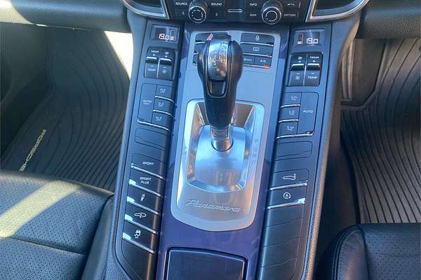 2013 Porsche Panamera 970