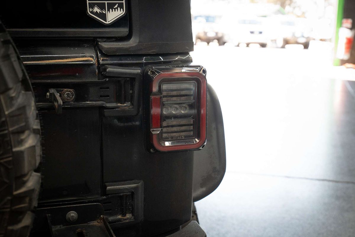 2013 Jeep Wrangler Unlimited Sport JK