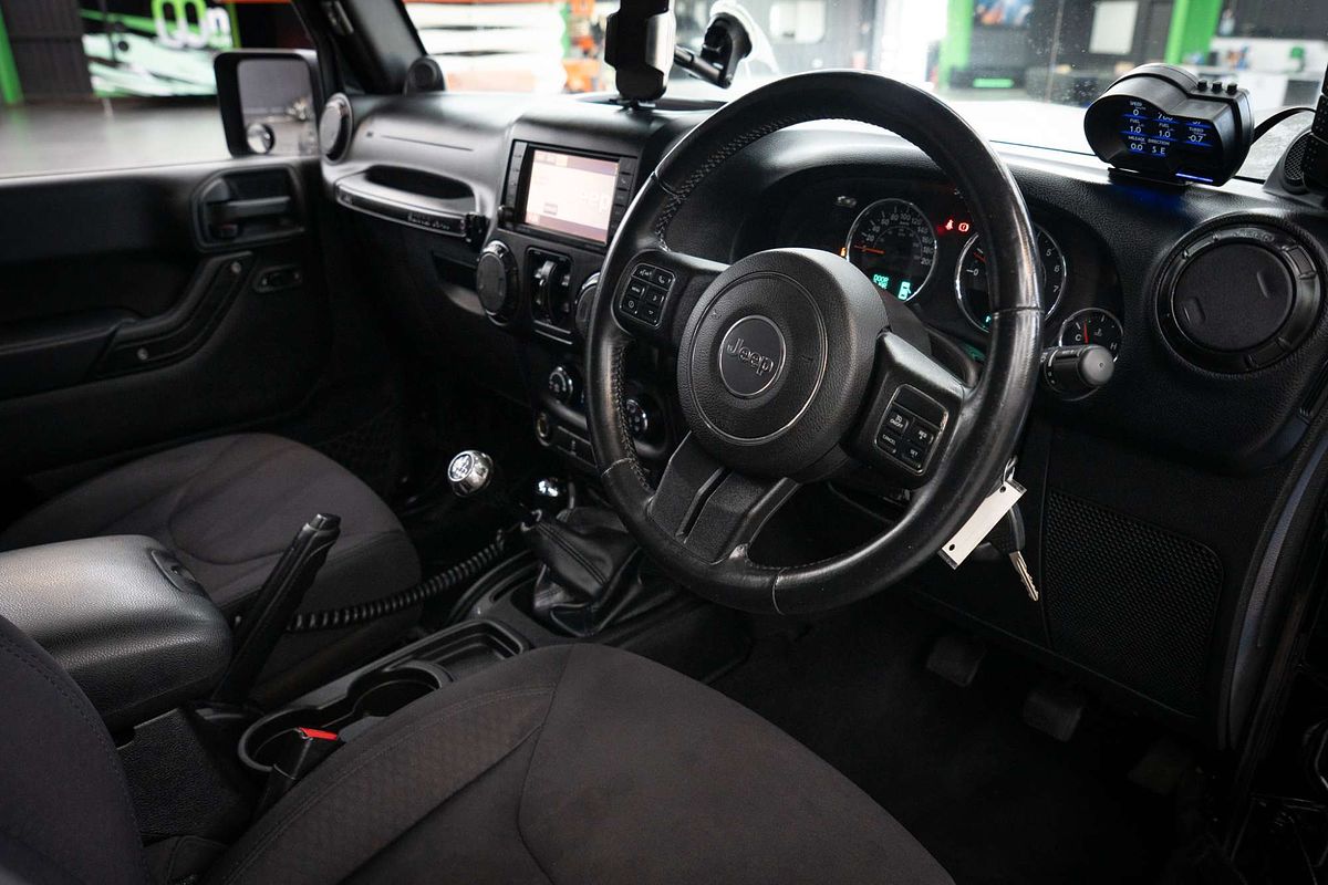 2013 Jeep Wrangler Unlimited Sport JK