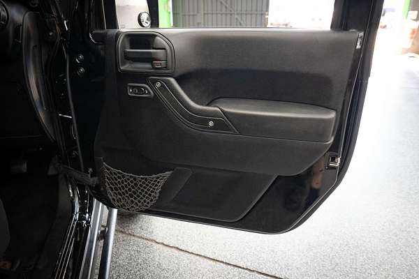 2013 Jeep Wrangler Unlimited Sport JK