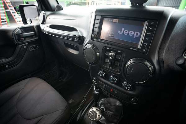 2013 Jeep Wrangler Unlimited Sport JK