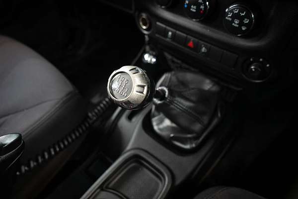 2013 Jeep Wrangler Unlimited Sport JK
